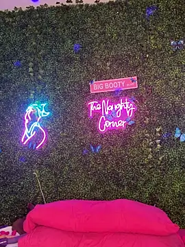 RenaThickAss' Live XXX Chat