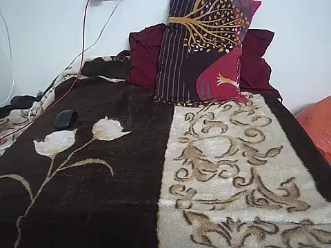 desihorse8052's Live XXX Chat