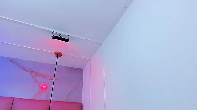 Ibbie_drastic 即時 XXX 聊天