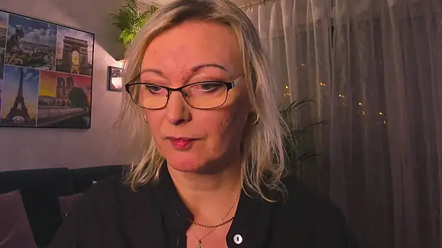 vanessa_chat: вебкам-шоу