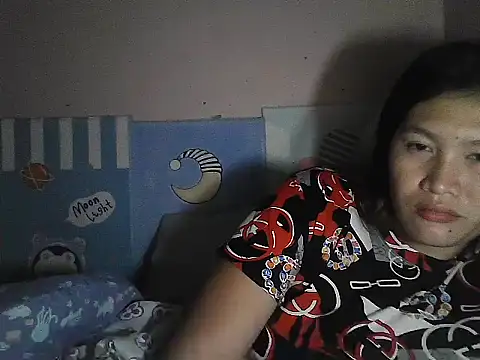 leamorena: онлайн-секс-чат