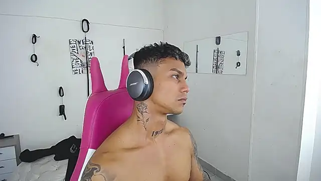 Leonard_Price Webcam-Show