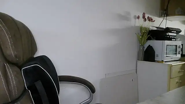 MartaXLove: απευθείας συνομιλία ΧΧΧ