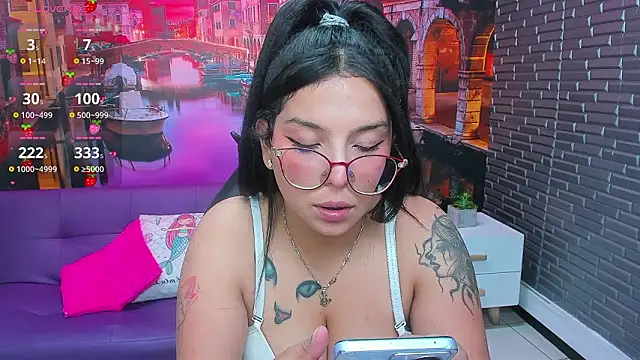 Small_naughty_ Live XXX-Chat