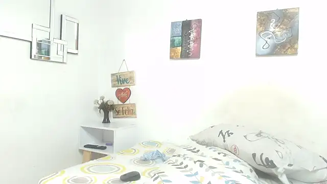 Madeline_Woods 即時 XXX 聊天