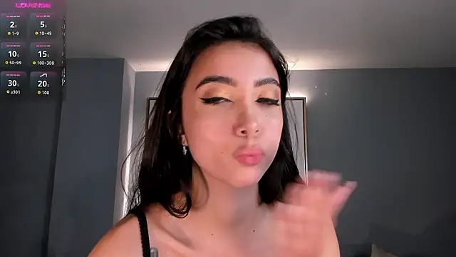 ValeriaVelvet: απευθείας συνομιλία ΧΧΧ