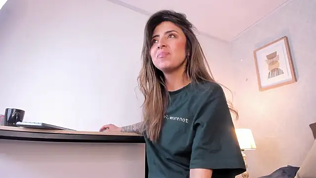 Caroline_dh: απευθείας συνομιλία ΧΧΧ