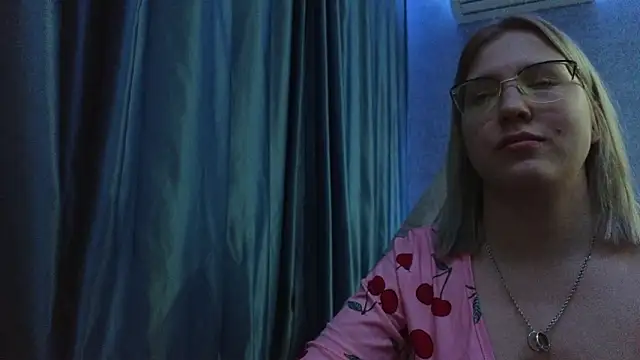 HotBrandyX: онлайн-секс-чат