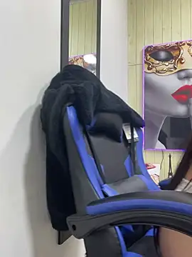 Czat XXX na żywo – miaa_scott7