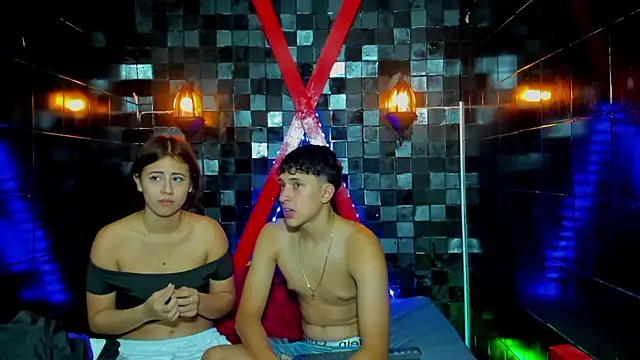 ChanellandMax 即時 XXX 聊天