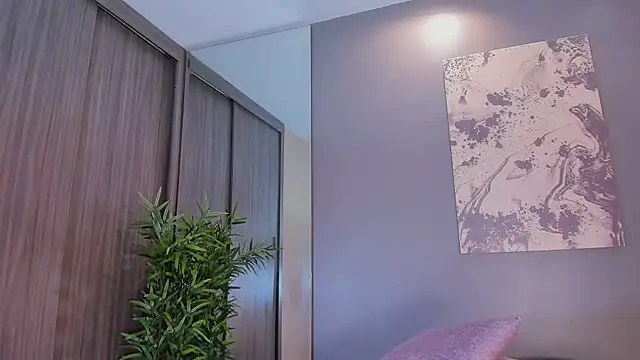 HelenaCole-のライブXXXチャット