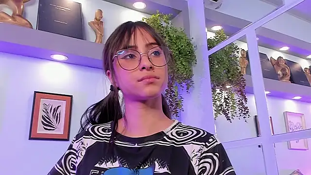 Alana_Martinez_'s Live XXX Chat