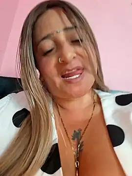 AlexadraJones3453: απευθείας συνομιλία ΧΧΧ