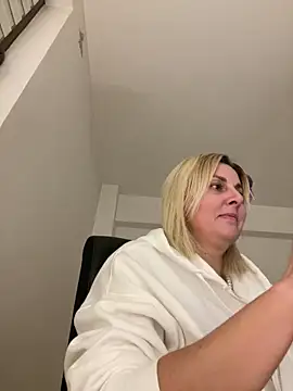 Amelia9798's Live XXX Chat