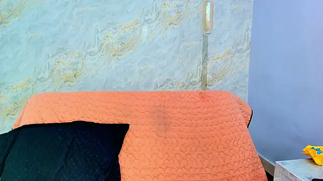 Mia_candy_0: απευθείας συνομιλία ΧΧΧ