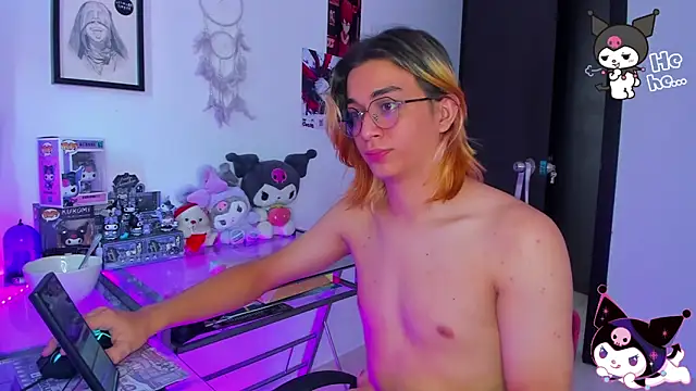 KeitaMoon Adlı Modelin Canlı XXX Sohbeti