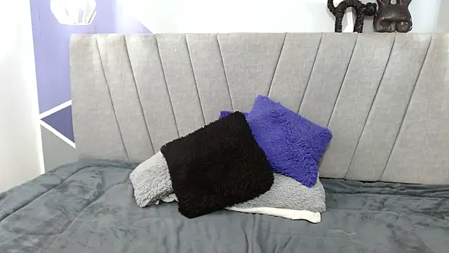 luna_merie: απευθείας συνομιλία ΧΧΧ