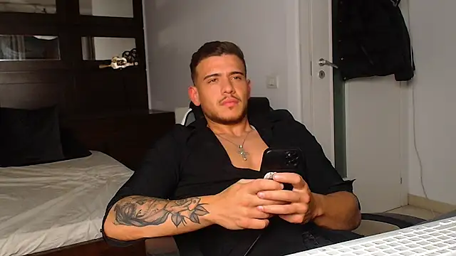 ElijahThorne: απευθείας συνομιλία ΧΧΧ