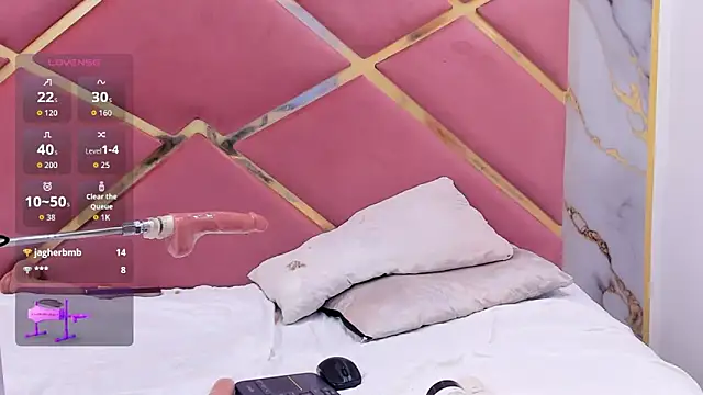 VALERIAQUEENTS__'s Live XXX Chat