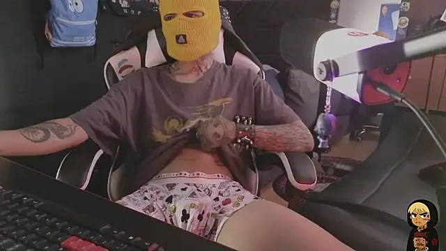 AcidMilo – webcam-show