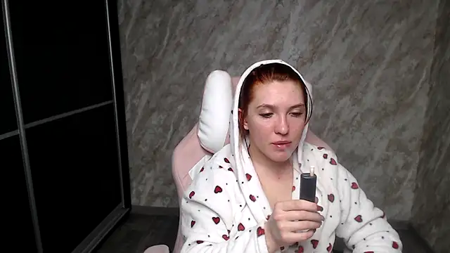 Reginasmilee's Live XXX Chat