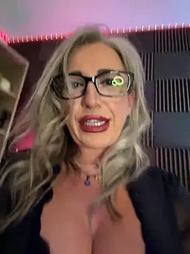 Živý XXX chat SexyVic_69