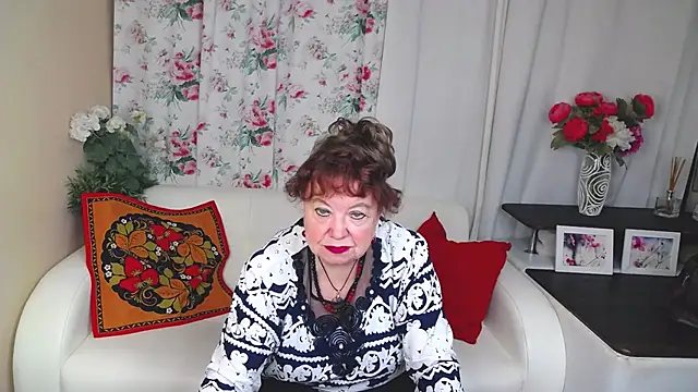 YourHotGranny's Live XXX Chat
