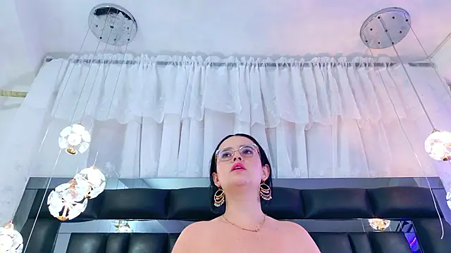 Chat +18 de DahianaMoss ao vivo