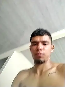 Juliancr7777 Webcam Show