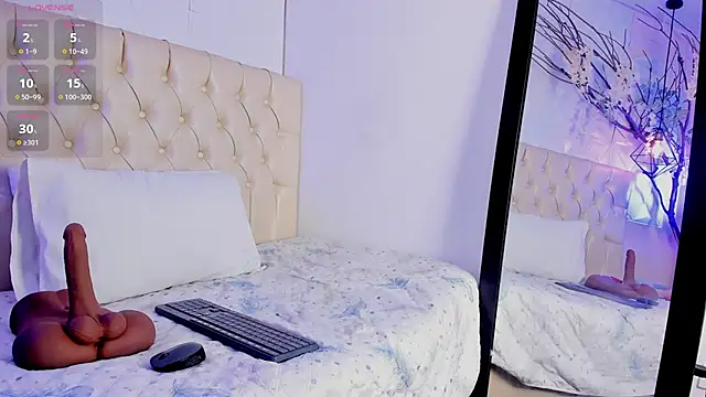 Chanel_milff_ Live XXX-Chat