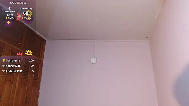 alesiamoore: απευθείας συνομιλία ΧΧΧ