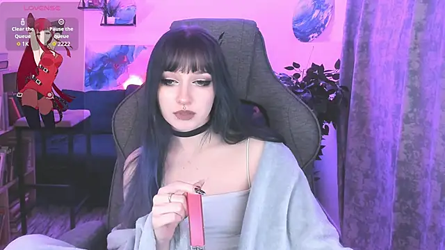 LiliLunaのライブXXXチャット