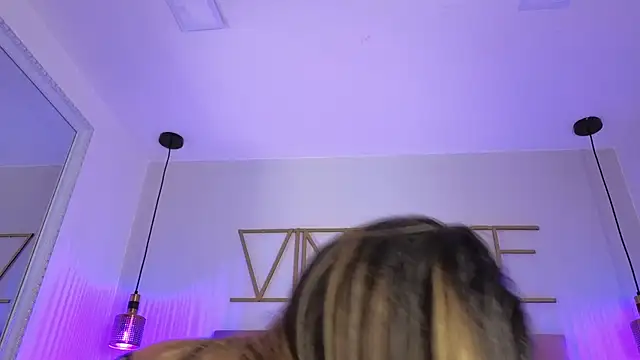 Chat +18 de CristalHeart_ ao vivo