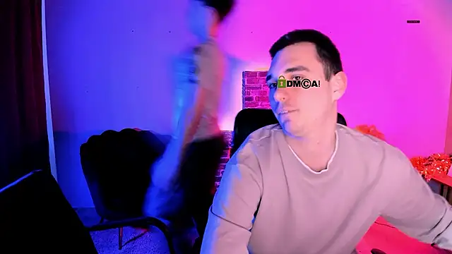 travis_wolf_のライブXXXチャット