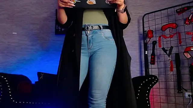 Daphnee-x's Live XXX Chat