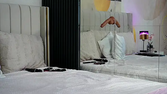 MiaJolie_: απευθείας συνομιλία ΧΧΧ