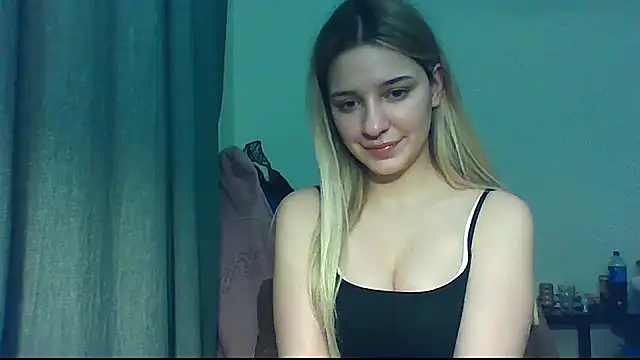 Вебкам-шоу EvelineMagnetic