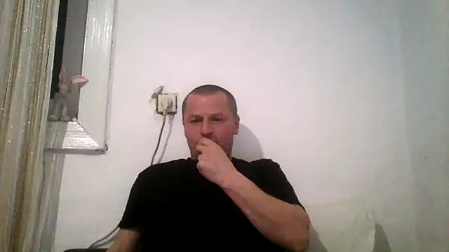 Ivan9iutt Pertunjukan Webcam