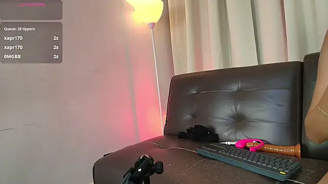 nelly_willd Chat XXX in diretta