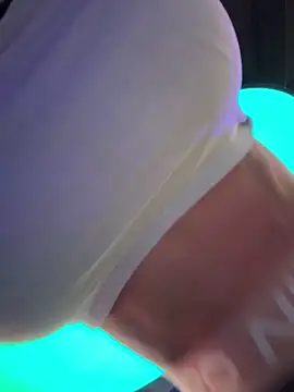 F3ckd0lllucy's Live XXX Chat