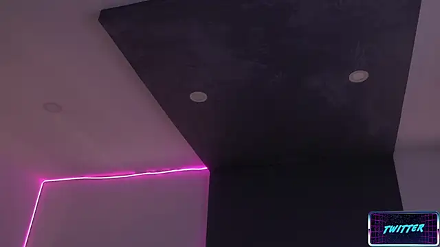 LucyAllenX: απευθείας συνομιλία ΧΧΧ