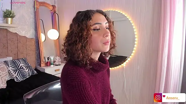 Anseru_ Chat XXX in diretta