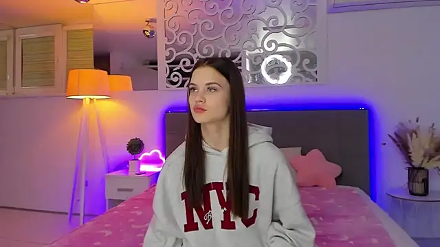 LuisaClover Live XXX-chat