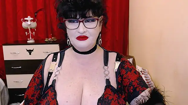 QuuenOfSin's Live XXX Chat