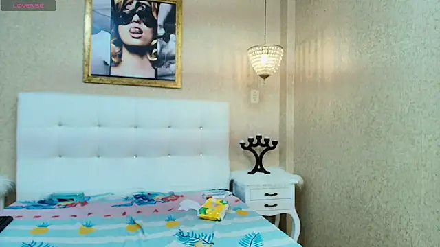 Онлайн чат XXX Miladiosa