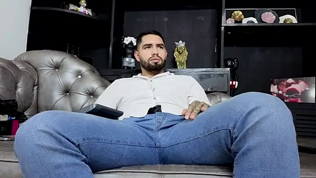 matteosantos' Live XXX Chat