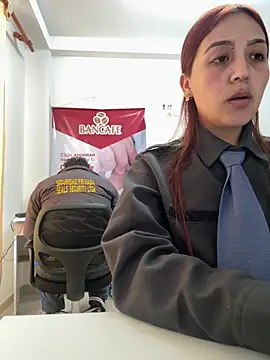 Emily-7_: онлайн-секс-чат