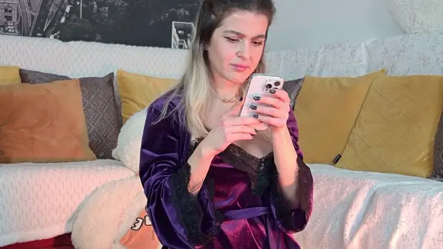 Sarah-Hart's Live XXX Chat