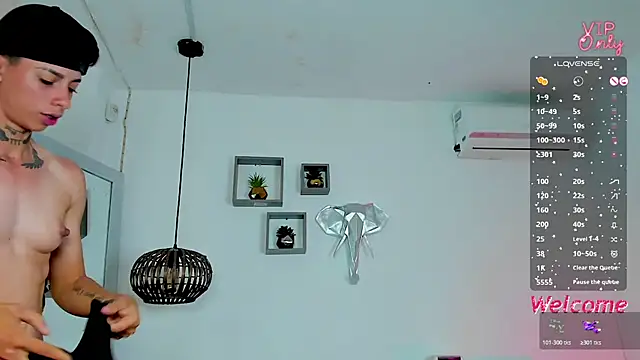 AmberAdams_ Live XXX-Chat