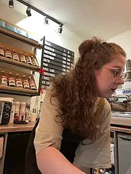 cinnabon_'s Live XXX Chat